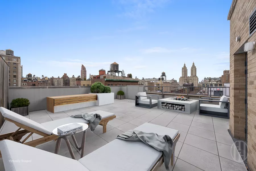 164 W 74th St #PHA, New York, NY 10023