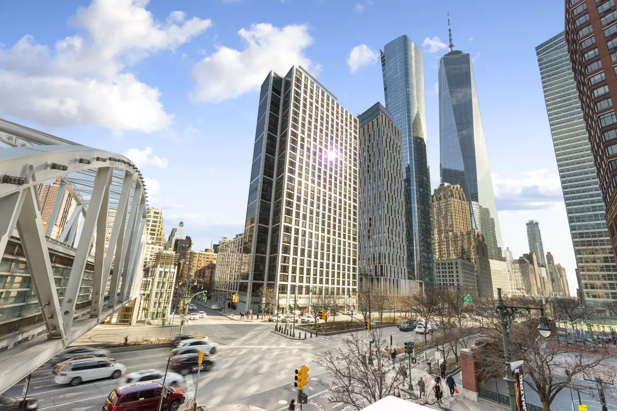 New York, NY 10007,200 Chambers Street #2M