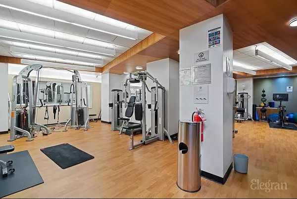 New York, NY 10038,99 John St #2210