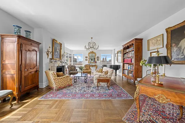 19 E 88th St #PHD, New York, NY 10128-0500