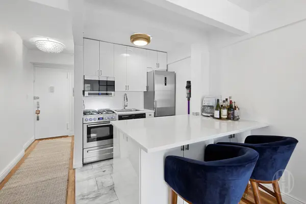 345 E 54th St #3B, New York, NY 10022