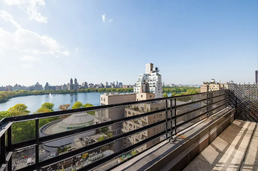 19 E 88th St #PHD, New York, NY 10128