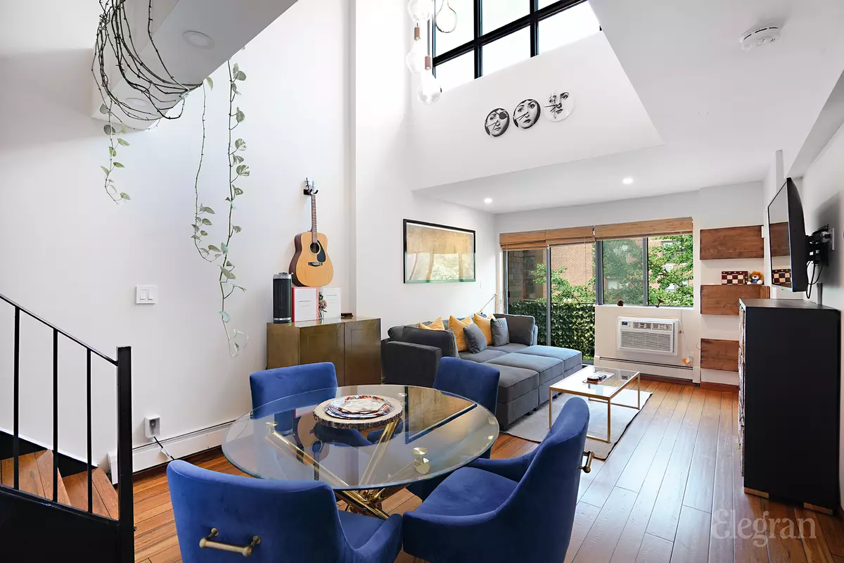 Woodside, NY 11377,65-24 38th Ave #3B