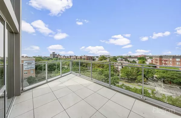 Brooklyn, NY 11230,733 Ocean Pkwy #8A