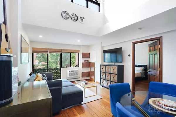 Woodside, NY 11377,65-24 38th Ave #3B