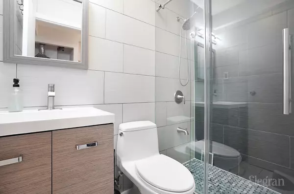 Woodside, NY 11377,65-24 38th Ave #3B