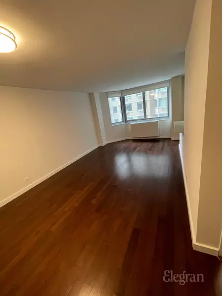 401 E 34th St #N18M, New York, NY 10016
