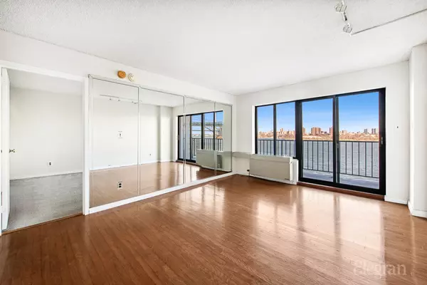 Astoria, NY 11102,25-40 Shore Blvd #4M