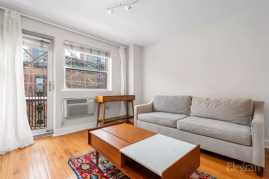 211 Thompson St #5M, New York, NY 10012