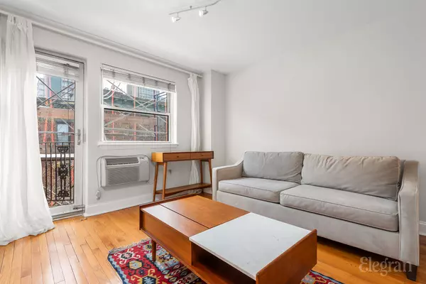 211 Thompson St #5M, New York, NY 10012