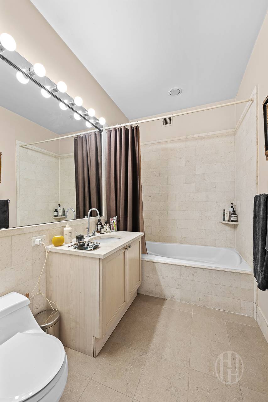 252 Seventh Avenue 8K Chelsea New York NY 10001