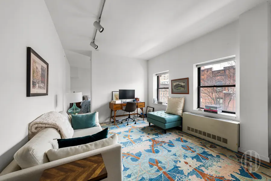 186 W 80th St #4K, New York, NY 10024