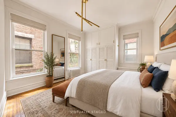 249 W 102nd St #1B, New York, NY 10025