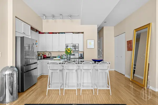 252 7th Ave #8K, New York, NY 10001