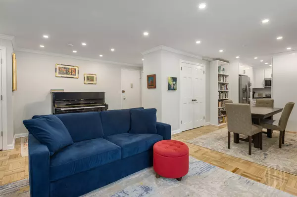 New York, NY 10023,15 W 72nd St #10H