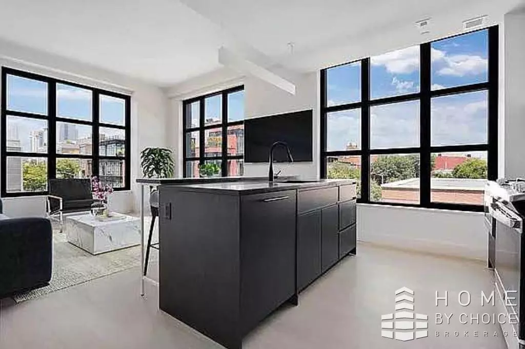 Brooklyn, NY 11211,625 Driggs Avenue #5B