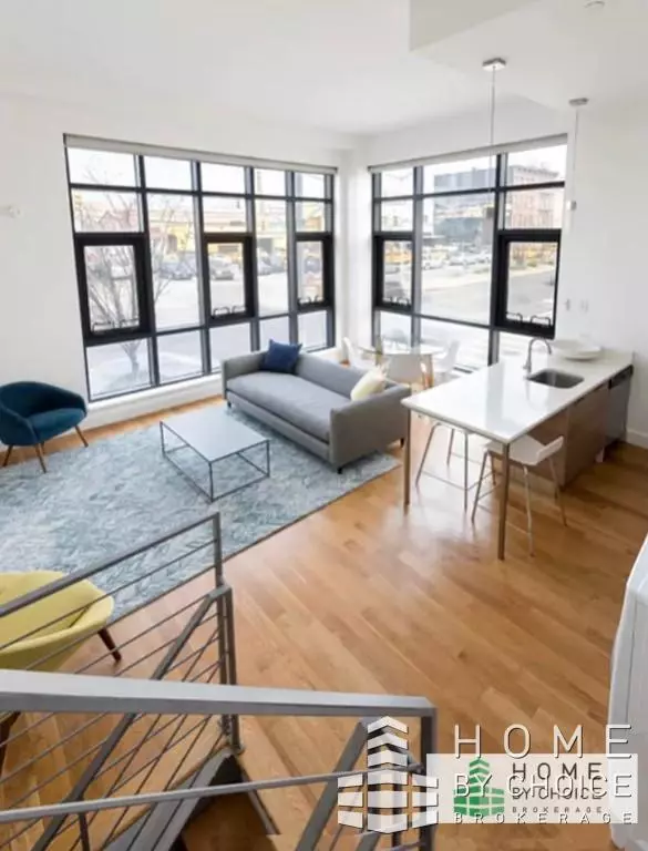 Brooklyn, NY 11222,305 Mc Guinness Boulevard #1H