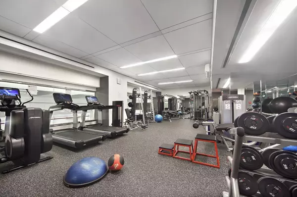 New York, NY 10023,161 W 61st St #10C