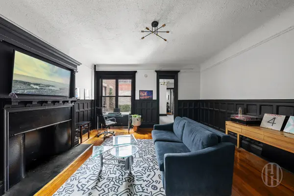 249 W 102nd St #1B, New York, NY 10025