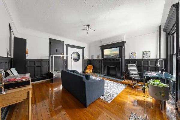 249 W 102nd St #1B, New York, NY 10025