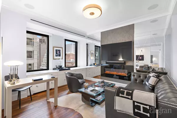 New York, NY 10022,465 Park Avenue #18-E