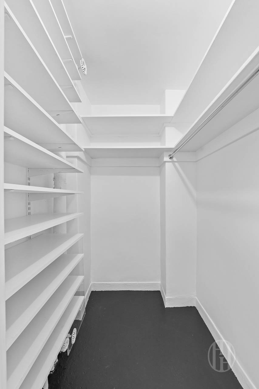 325 West 45th Street 1020 Clinton New York NY 10036