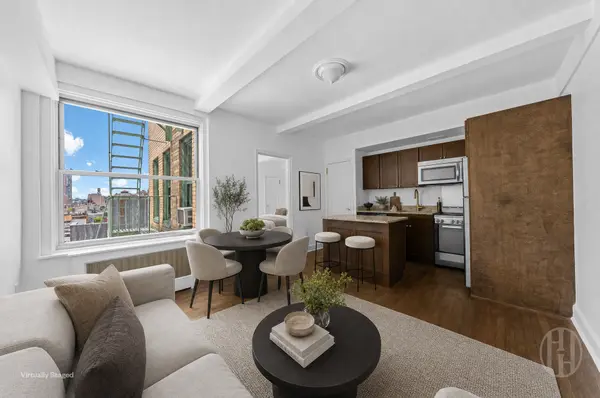 325 W 45th St #1020, New York, NY 10036