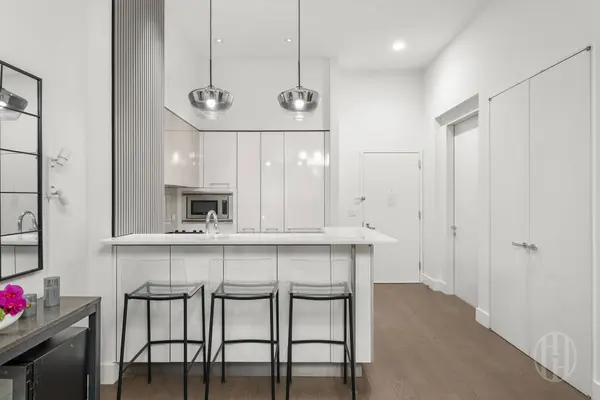 25 Broad Street ## 4K, Manhattan, NY 10004