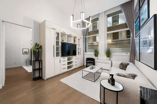 25 Broad Street ## 4K, Manhattan, NY 10004