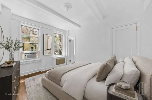 325 W 45th Street #1020, Manhattan, NY 10036