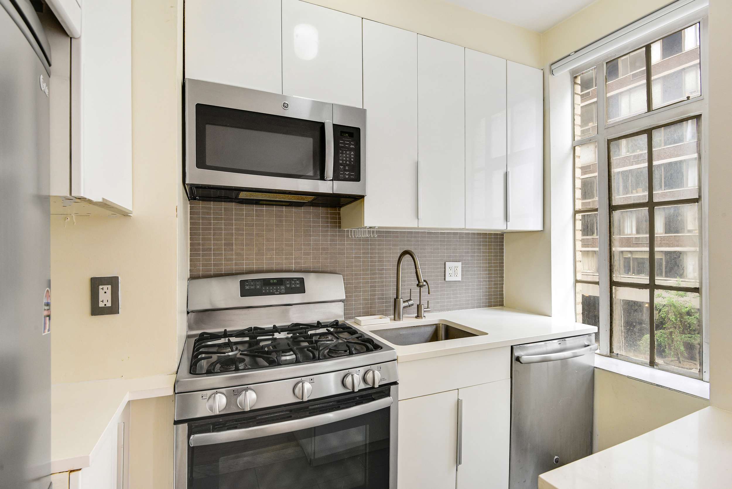 333 West 56th Street 3H Clinton New York NY 10019