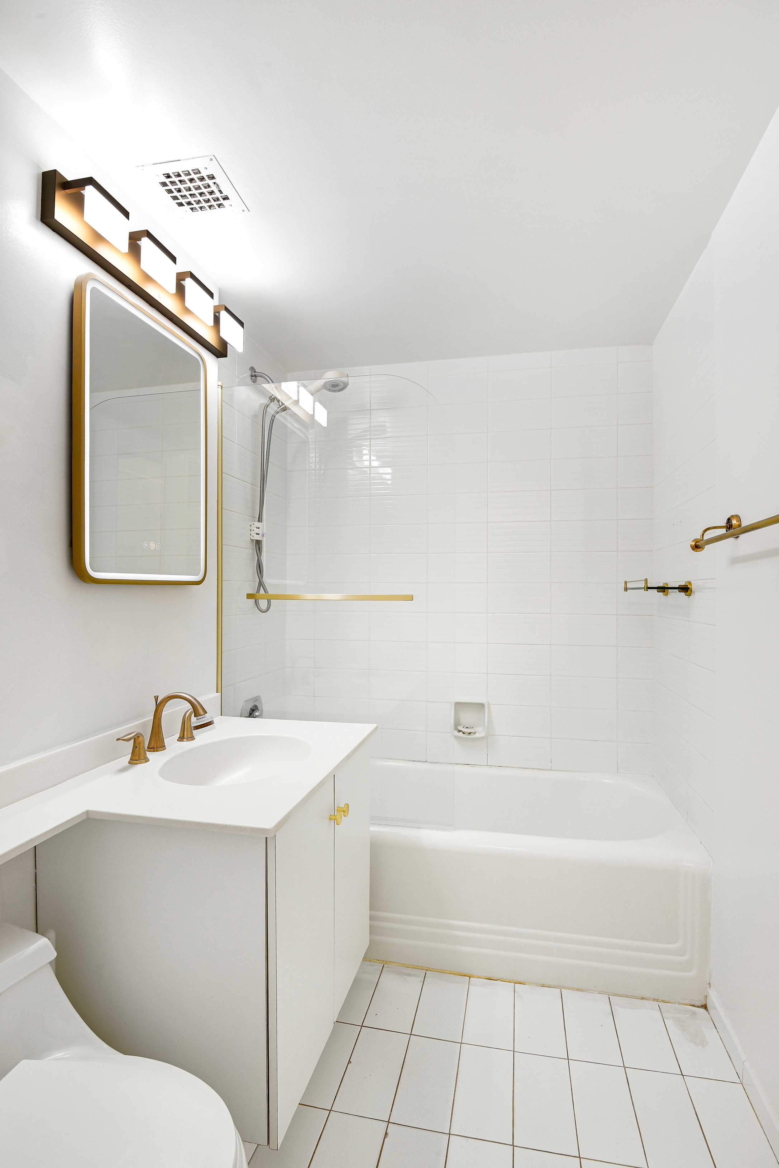 333 West 56th Street 3H Clinton New York NY 10019