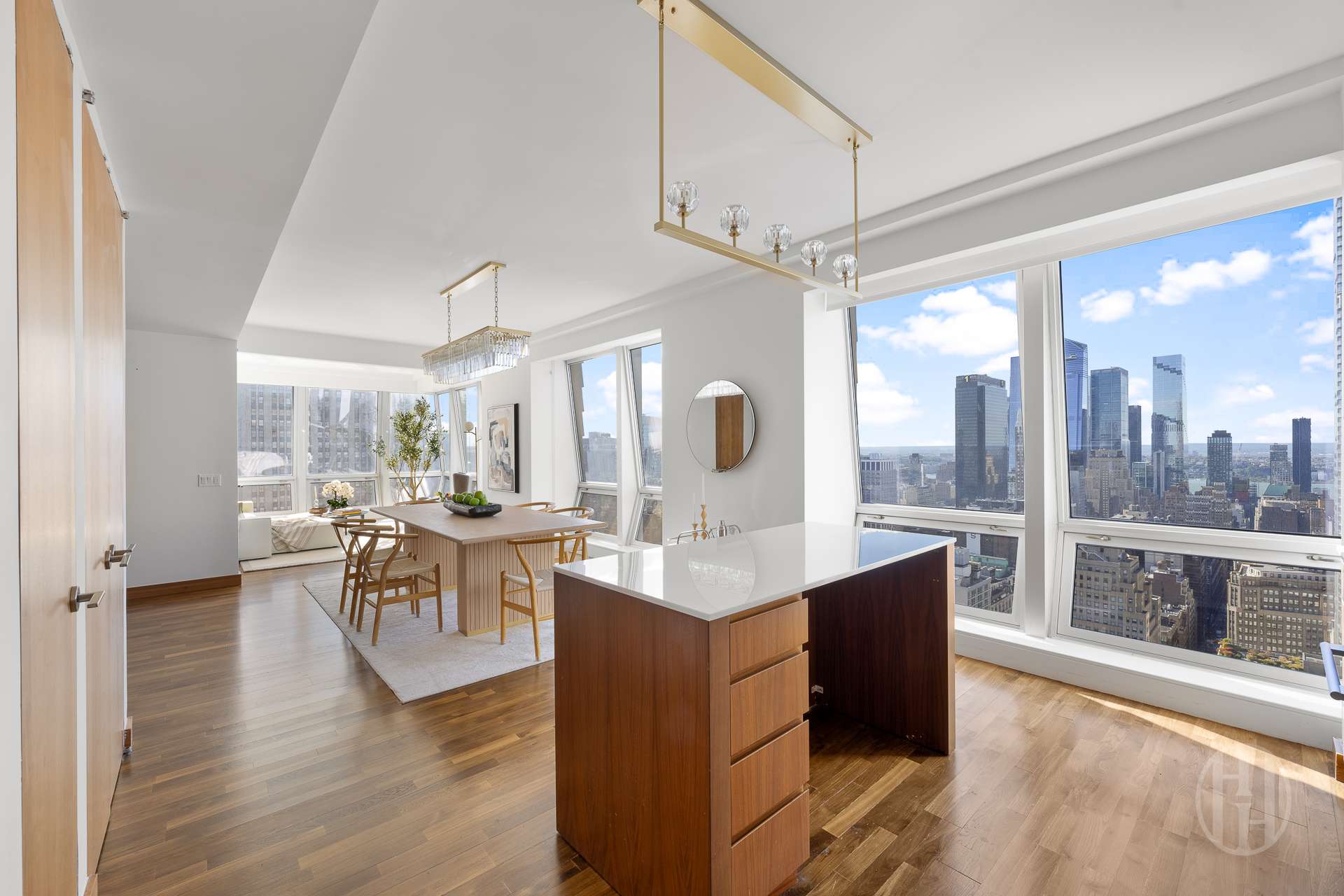 400 Fifth Avenue Midtown West New York NY 10018