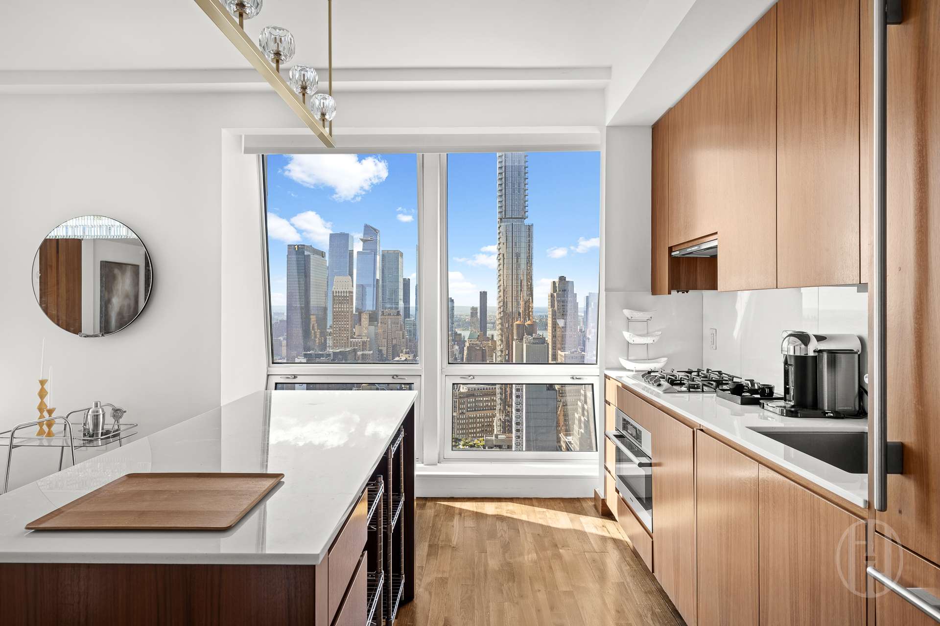 400 Fifth Avenue Midtown West New York NY 10018