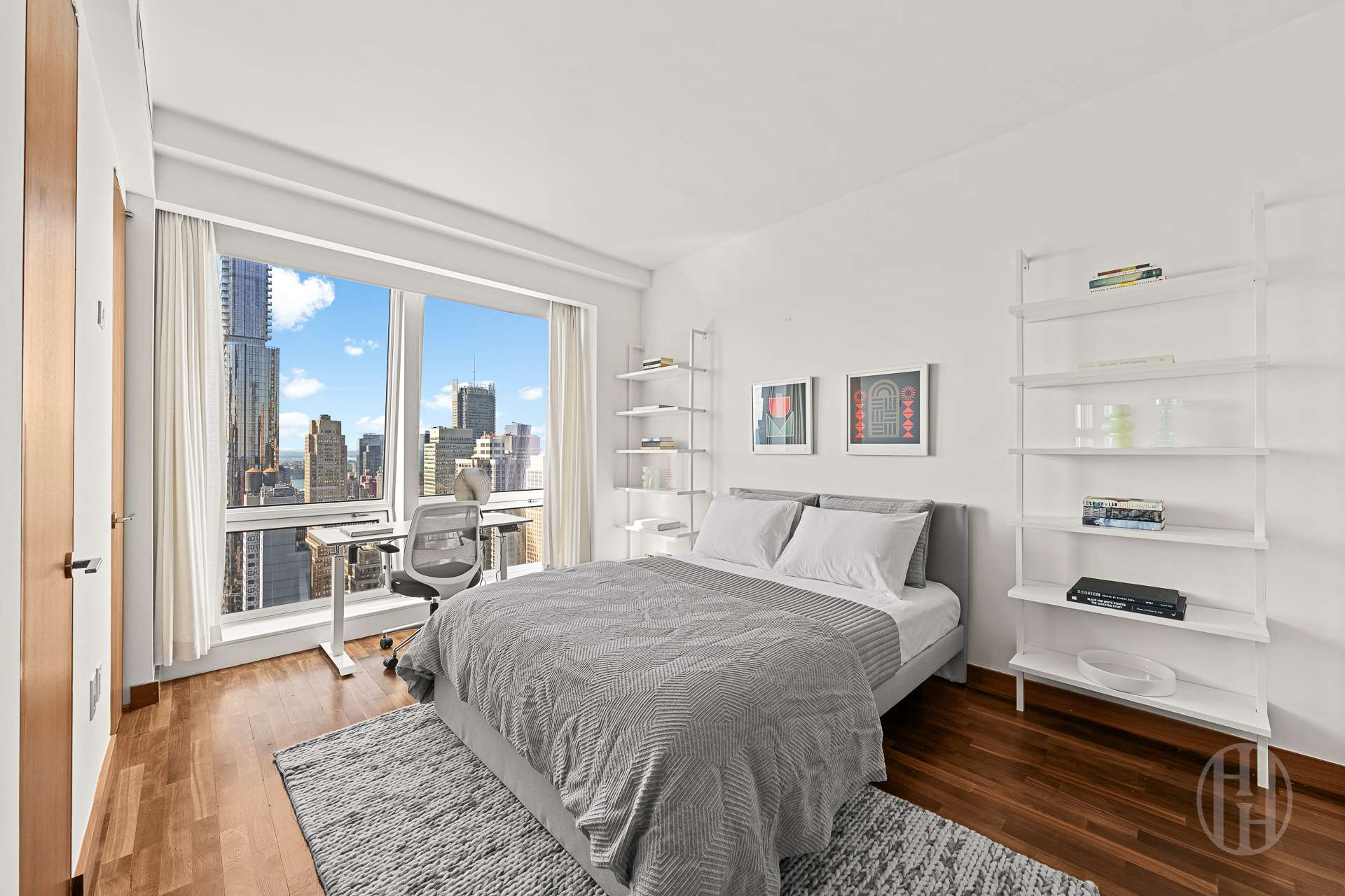 400 Fifth Avenue Midtown West New York NY 10018