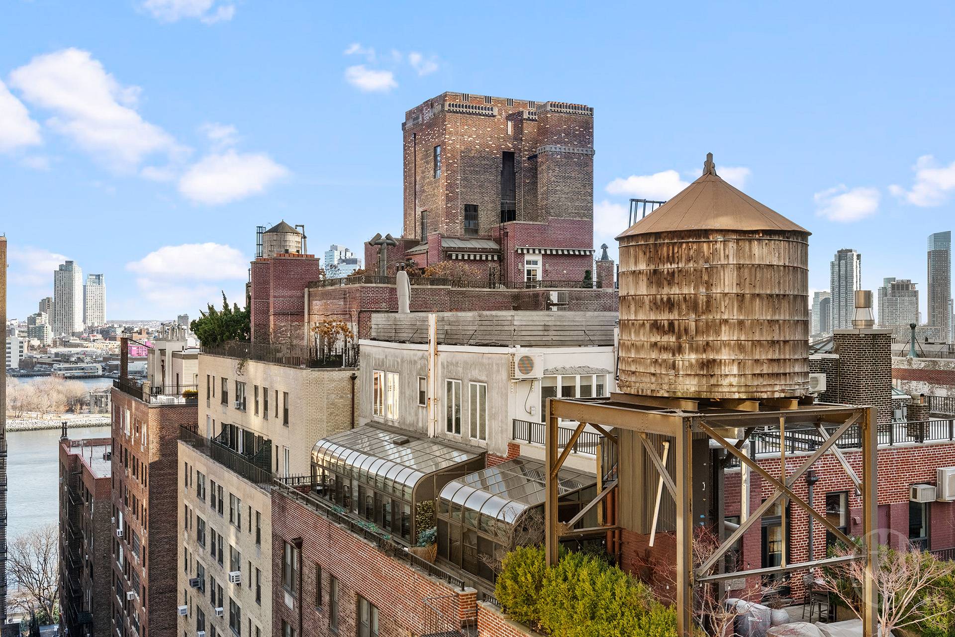 400 East 52nd Street 14-G Beekman Place New York NY 10022