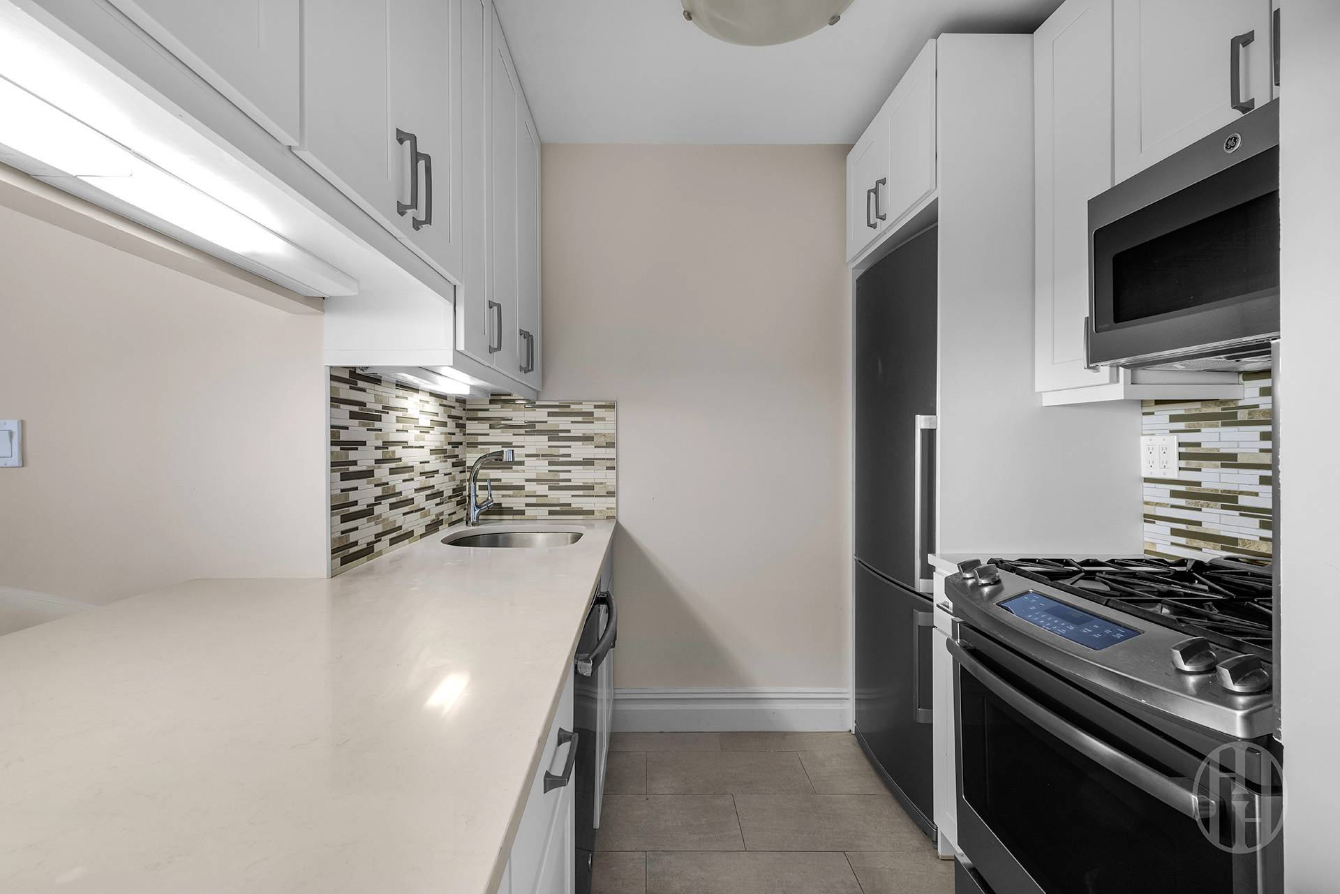 377 Rector Place 10L Battery Park City New York NY 10280