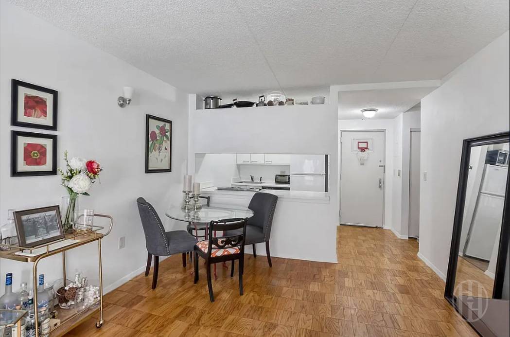 280 Rector Place 3J Battery Park City New York NY 10280