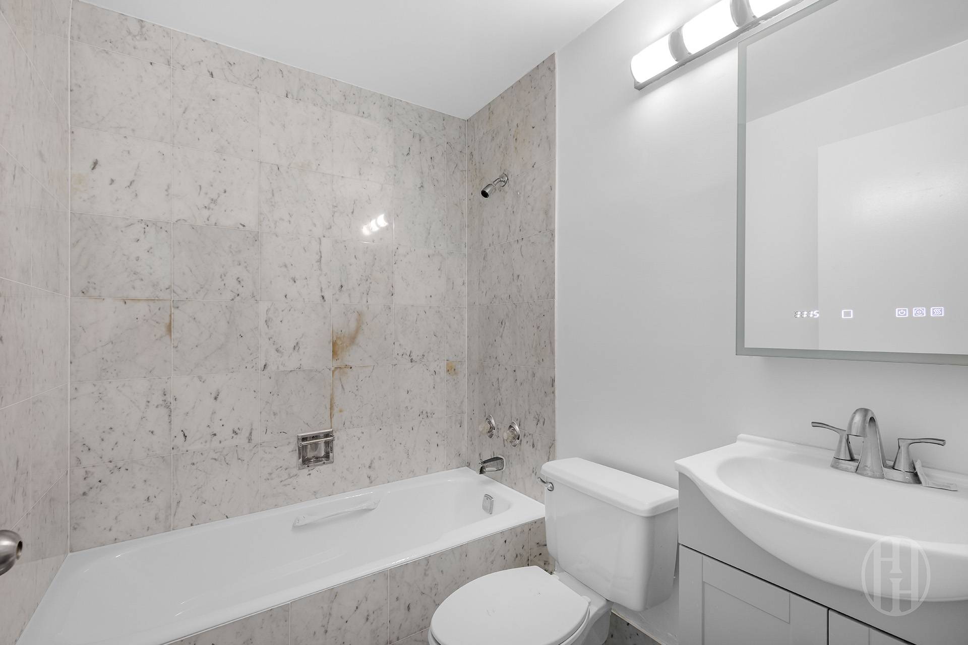 200 Rector Place 31C Battery Park City New York NY 10280
