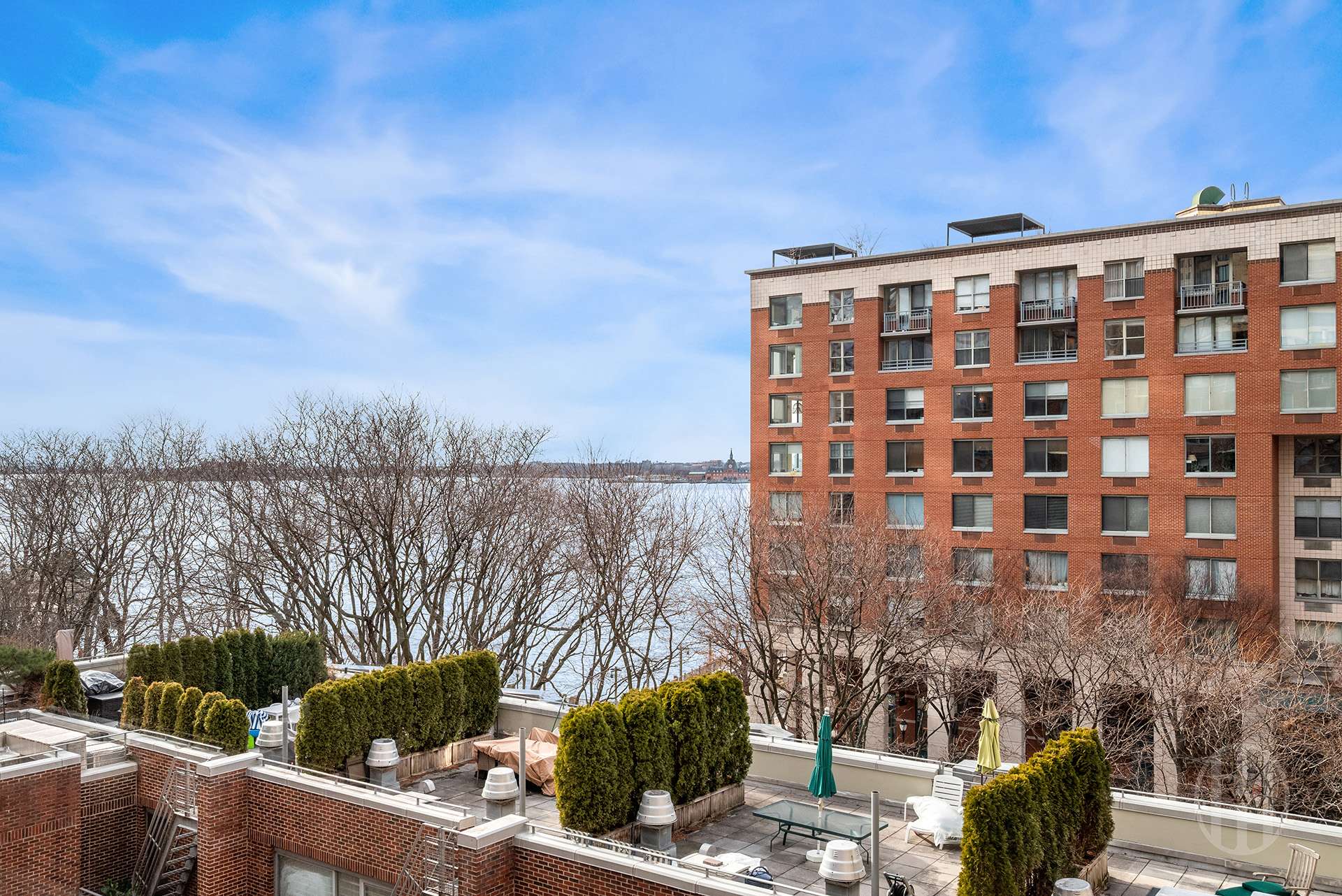 2 South End Avenue 6V Battery Park City New York NY 10280