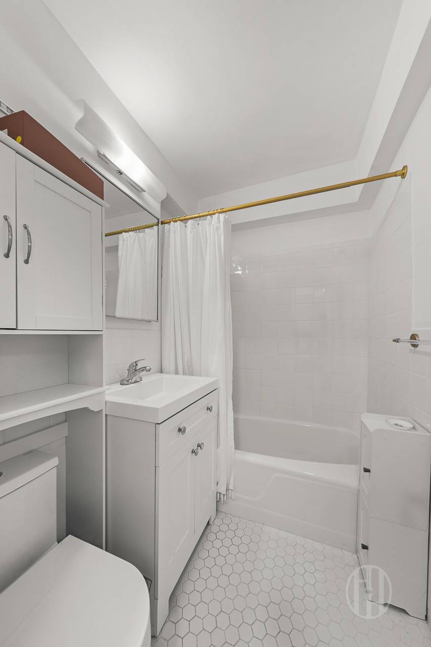 175 West 13th Street 11H Greenwich Village New York NY 10011