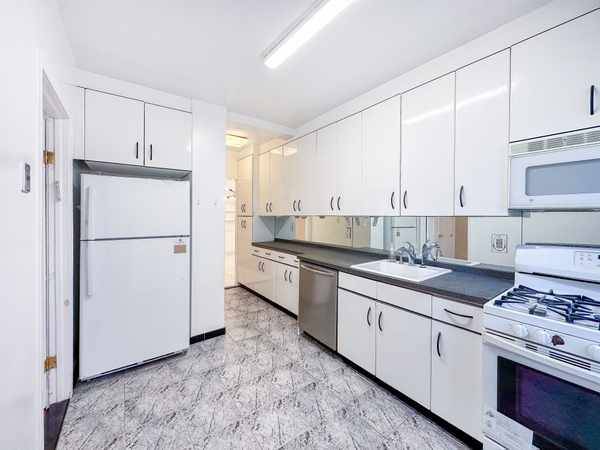 1615 Avenue I 122 Midwood Brooklyn NY 11230