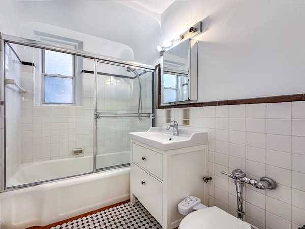 1615 Avenue I 122 Midwood Brooklyn NY 11230