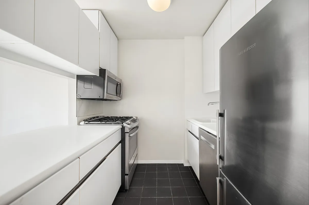 21 South End Avenue 404 Battery Park City New York NY 10280