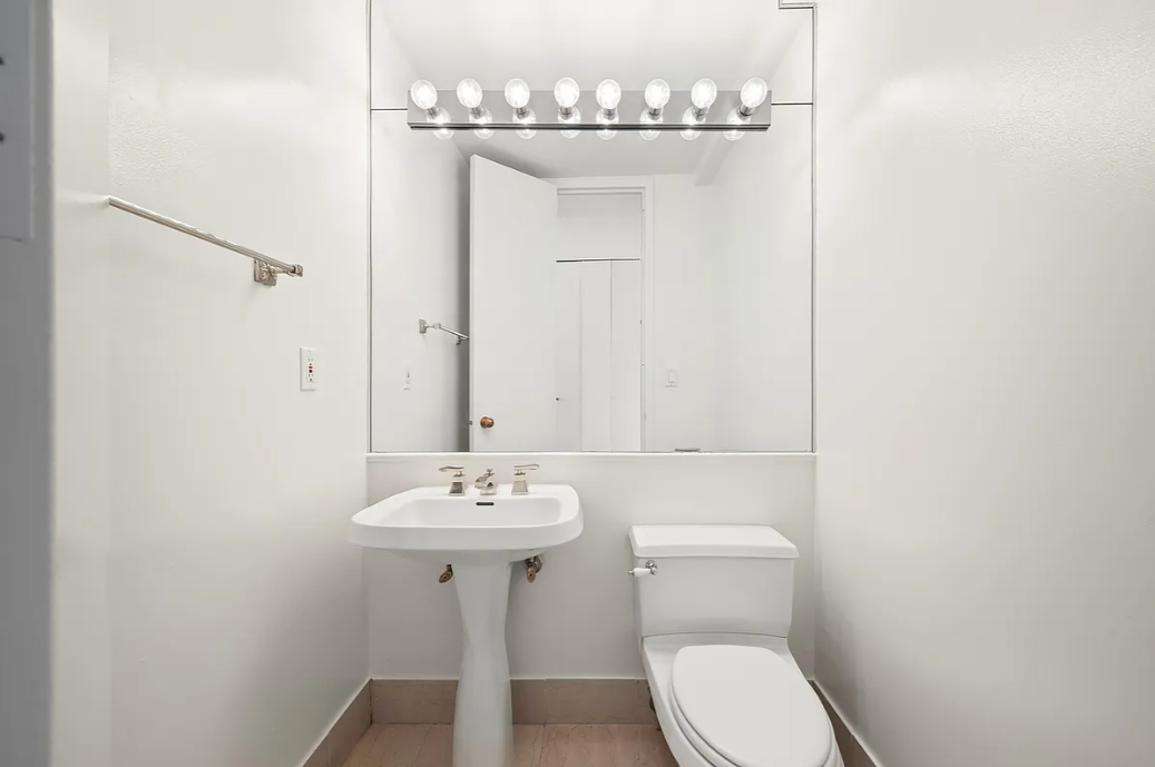 21 South End Avenue 404 Battery Park City New York NY 10280