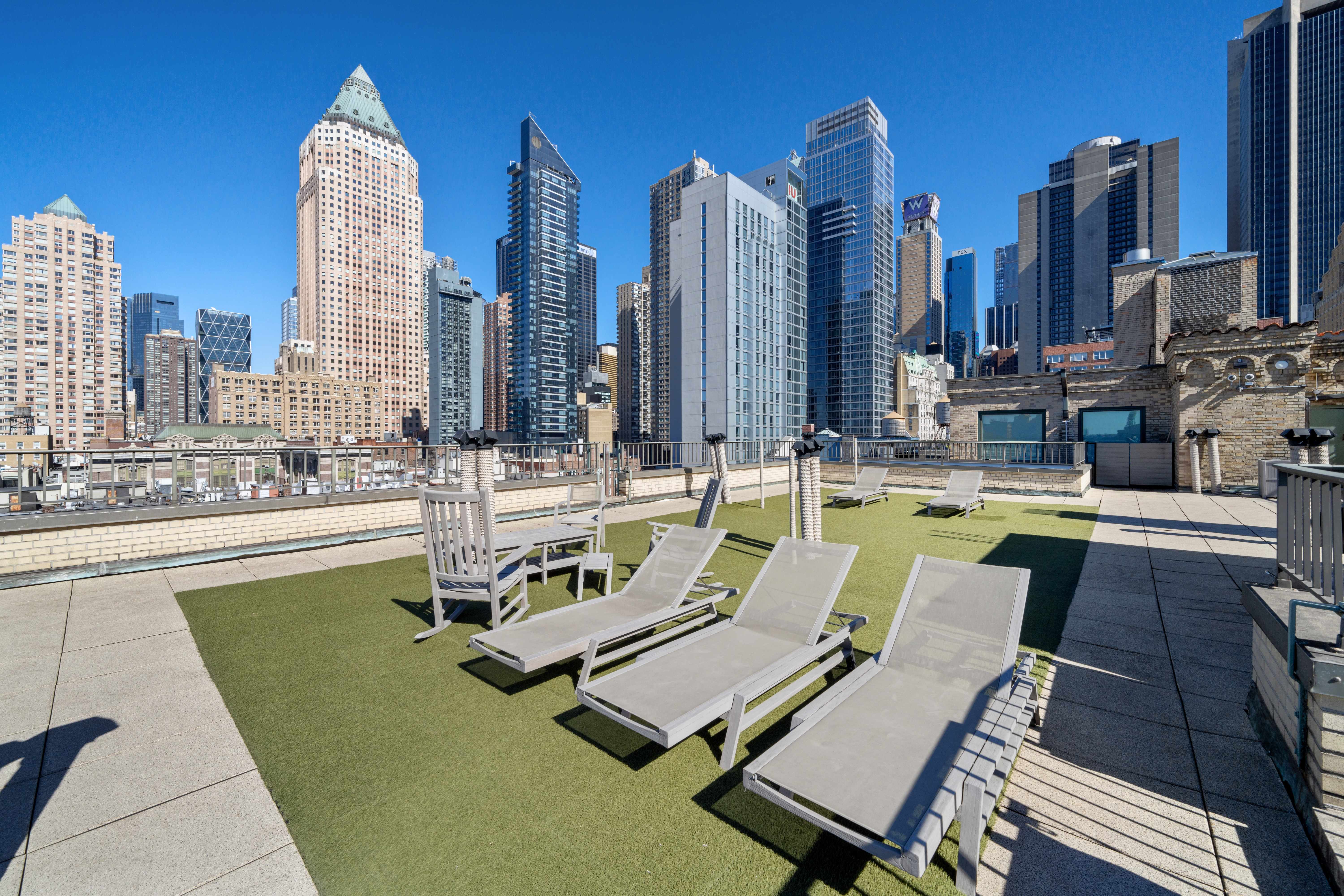 325 West 45th Street 519 Clinton New York NY 10036