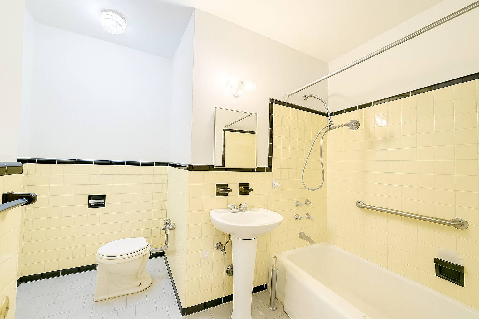 915 East 17th Street 302 Midwood Brooklyn NY 11230