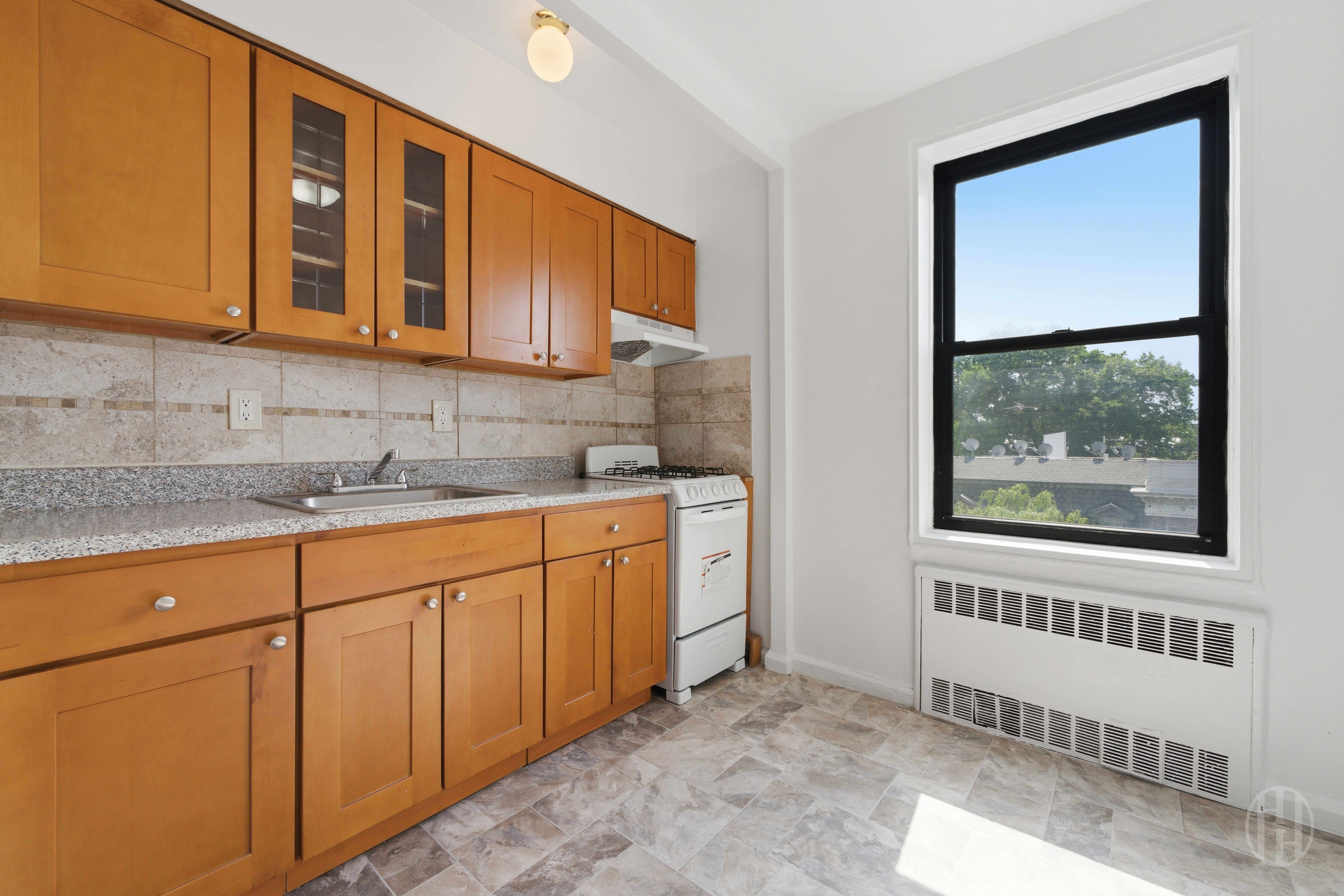 37-27 86th Street 6N Jackson Heights Queens NY 11372