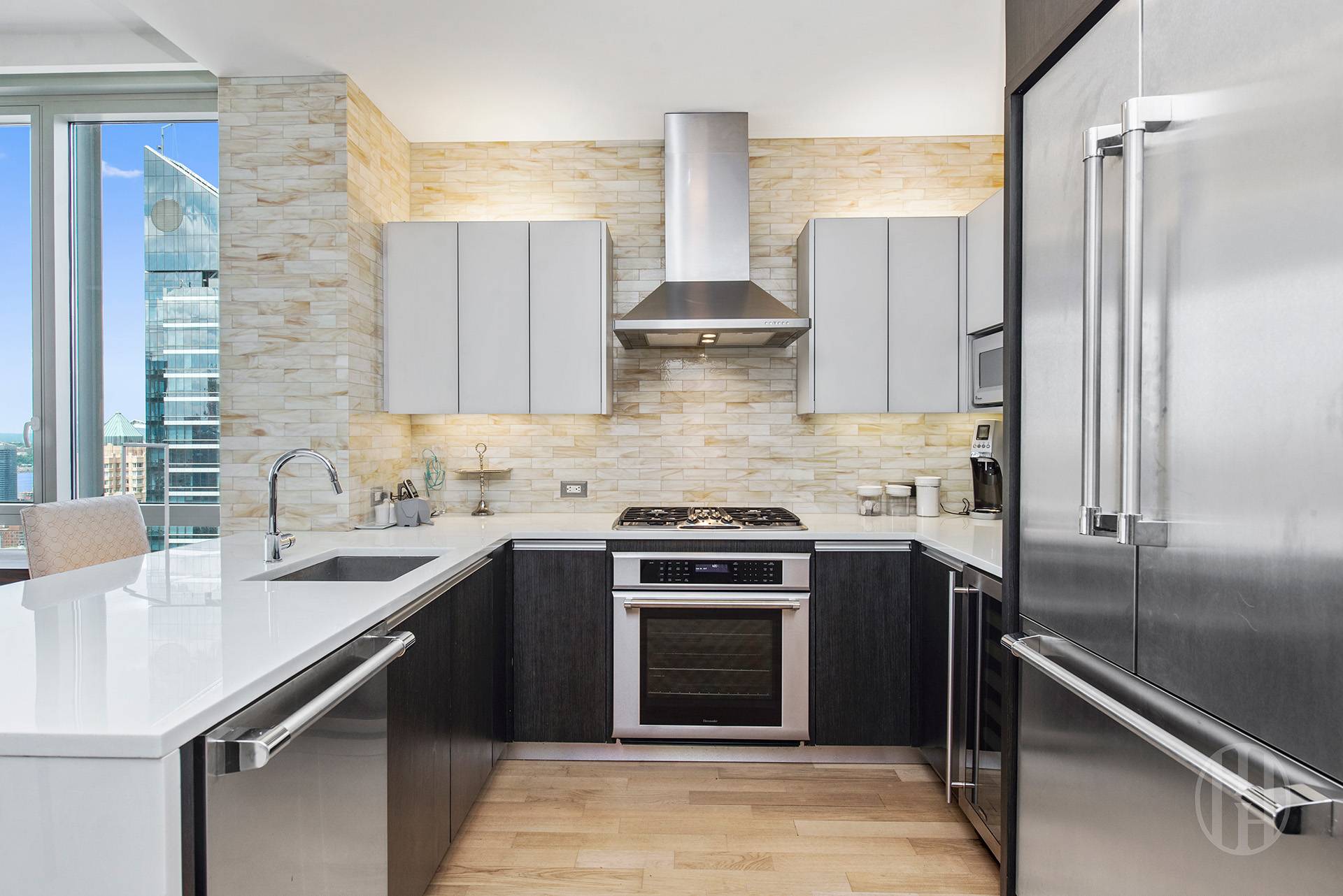 247 West 46th Street 3801 Midtown West New York NY 10036