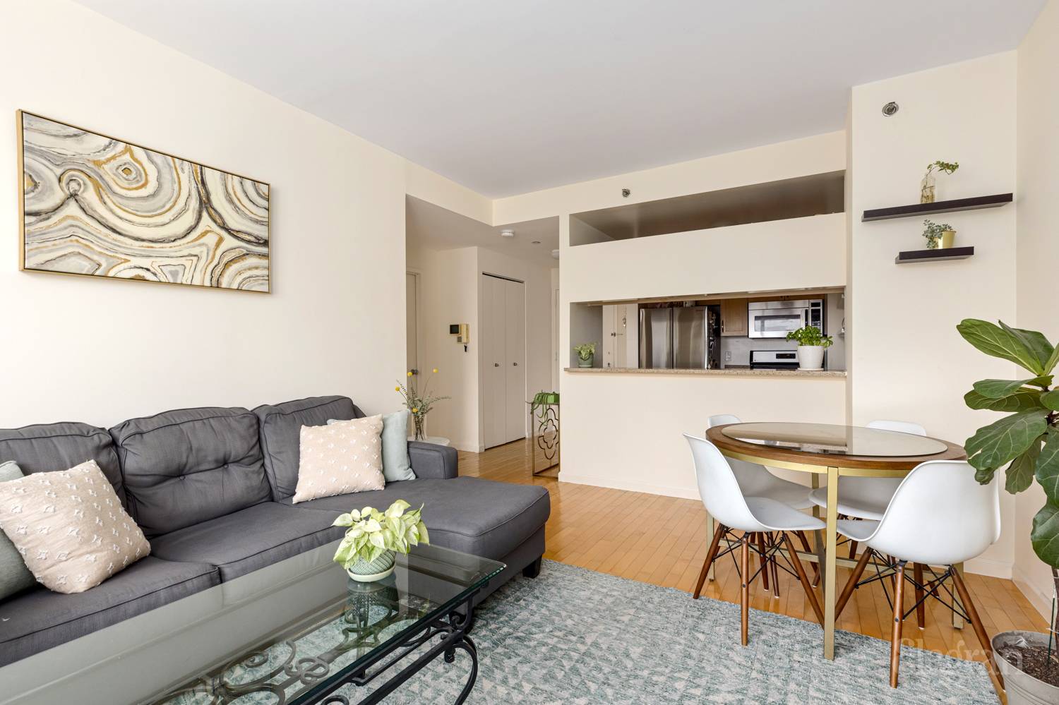 250 East 30th Street 6D Kips Bay New York NY 10016